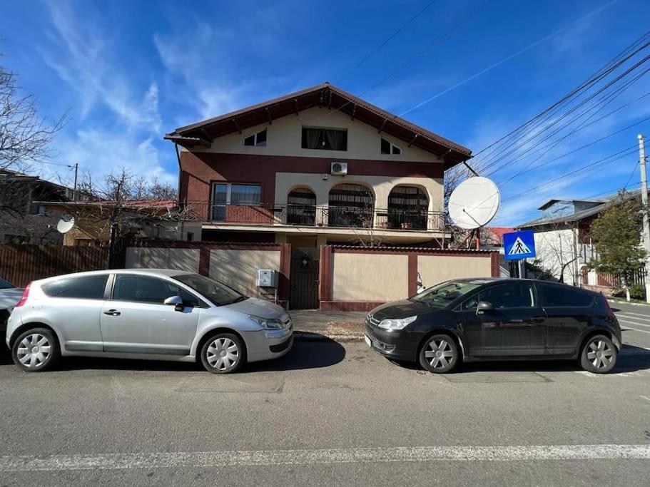 Vila 8 Oaspeti Villa Bucharest Exterior photo